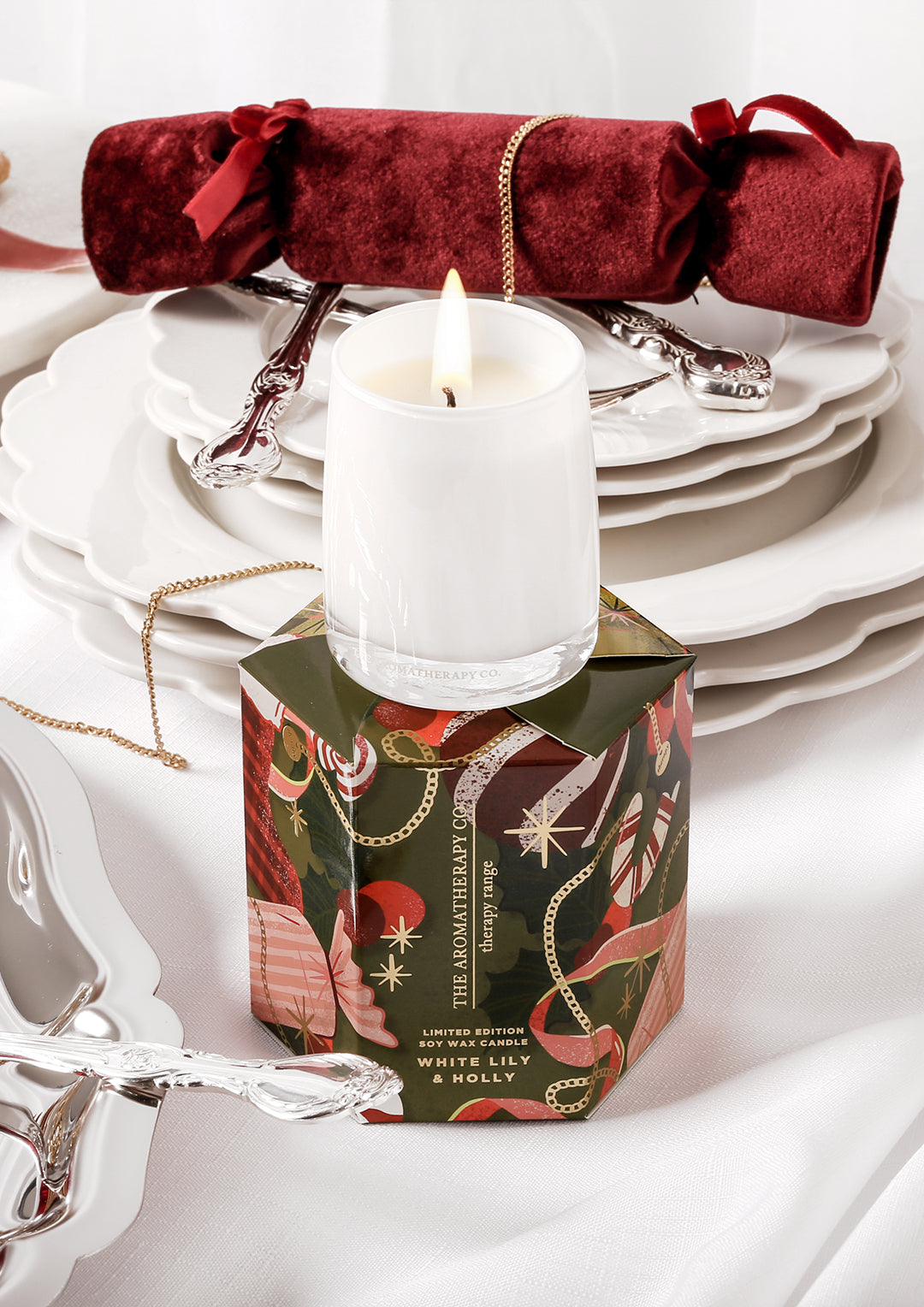 White Lily & Holly - Candle