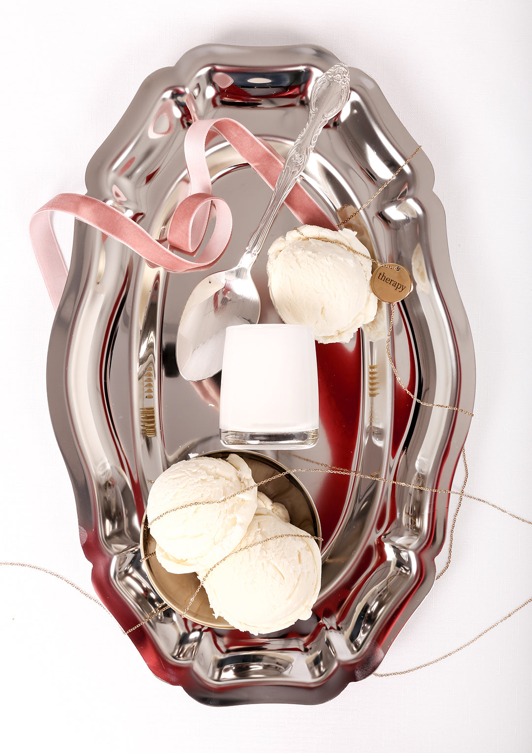 White Lily & Holly - Candle