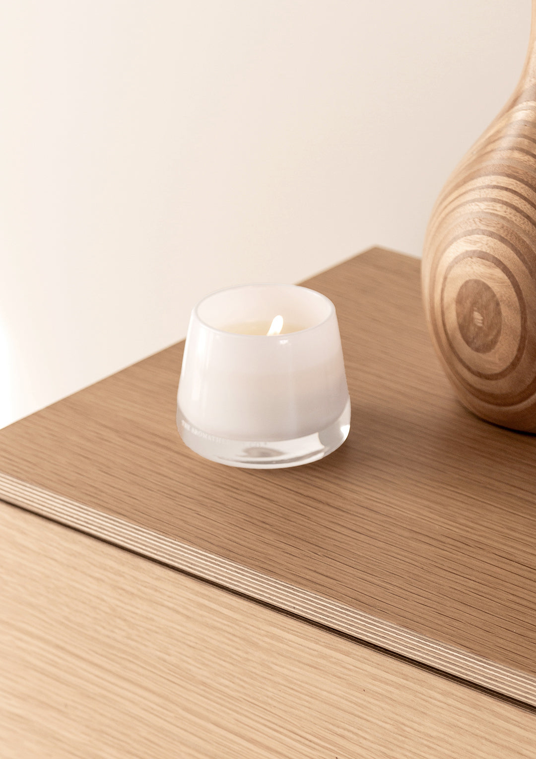 Unwind Coconut & Water Flower